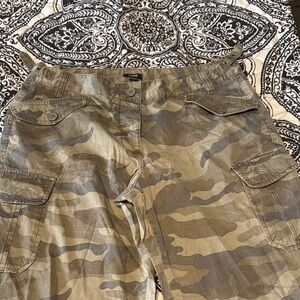 J. Crew Olive Camouflage Pants Cargo